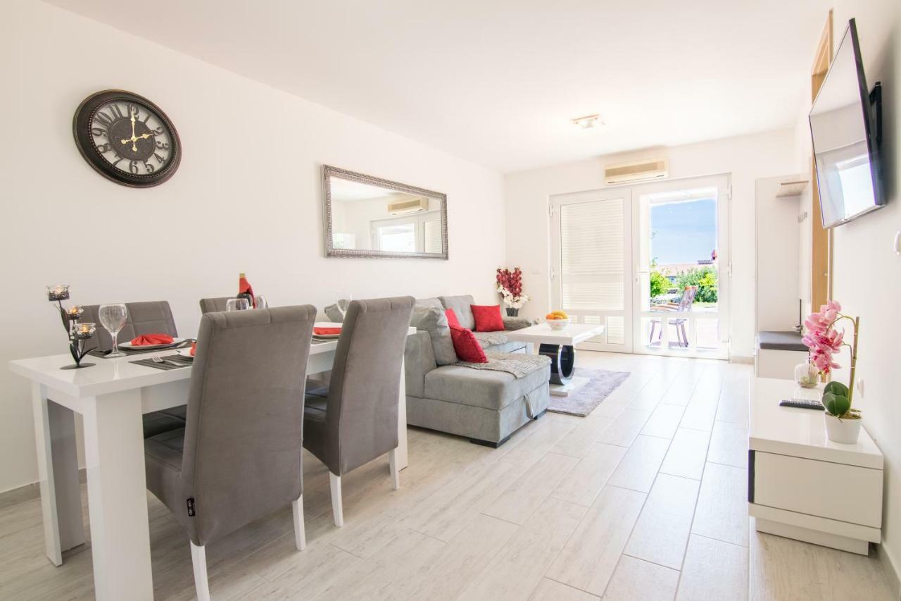 Lidija 2 Apartment มาคาร์สกา ภายนอก รูปภาพ